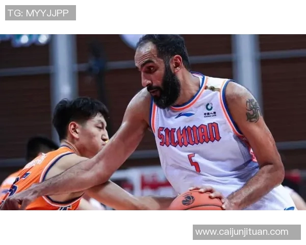 塔里伊森的崛起之路：从新秀到篮球明星的蜕变历程