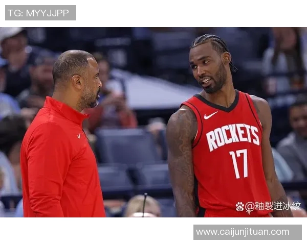 雷霆与火箭激战回顾精彩比赛录像分析与精彩瞬间集锦 雷霆与火箭激战回顾精彩比赛录像分析与精彩瞬间集锦